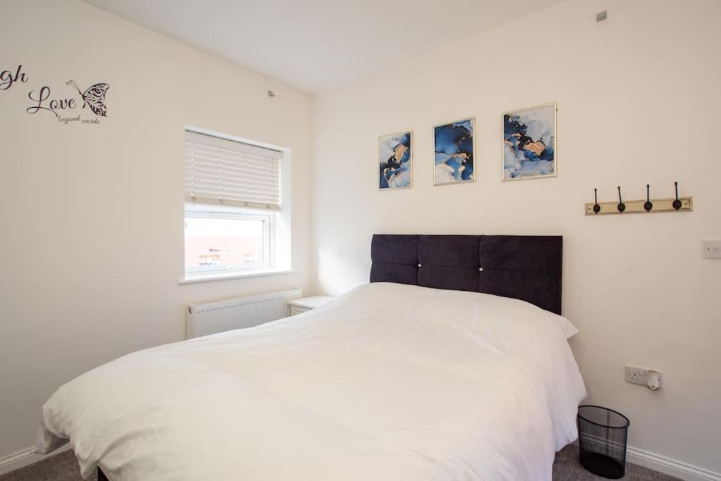 Watford Central Serviced Apartments 2 Екстериор снимка