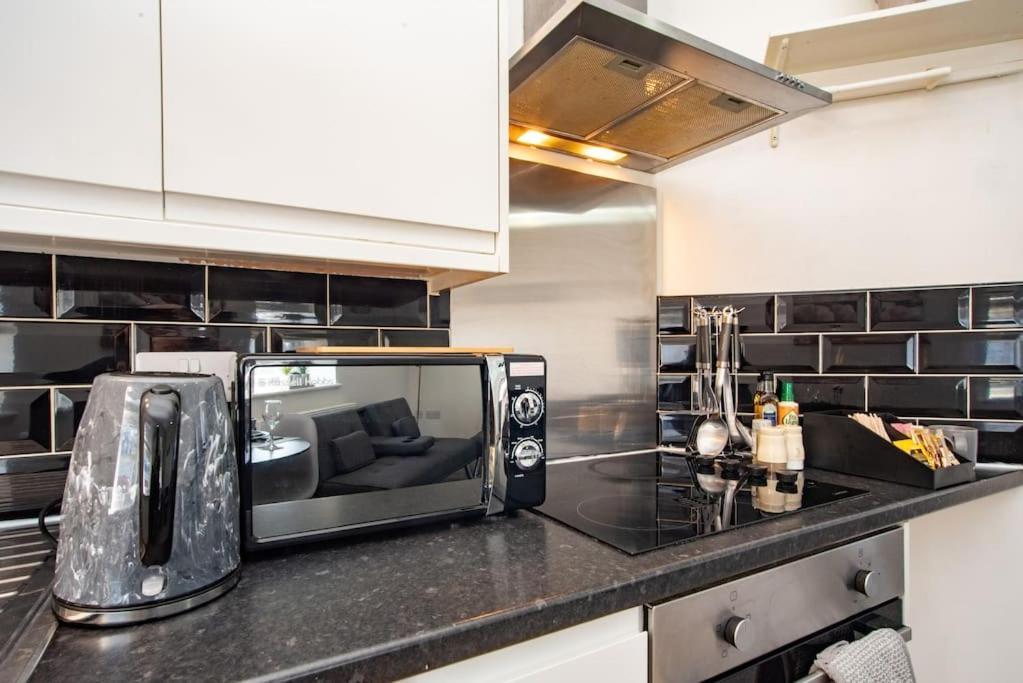 Watford Central Serviced Apartments 2 Екстериор снимка